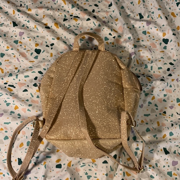 Pink - Picture 3 of 3